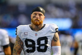 INGLEWOOD, CA – OCTOBER 1: Las Vegas Raiders defensive end Maxx Crosby (98) walks off the field after the NFL, American
