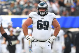 INGLEWOOD, CA – OCTOBER 08: Philadelphia Eagles guard Landon Dickerson (69) looks on during the NFL, American Football H