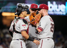 Syndication: Arizona Republic Arizona Diamondbacks catcher Gabriel Moreno (14) talks to starting pitcher Merrill Kelly (