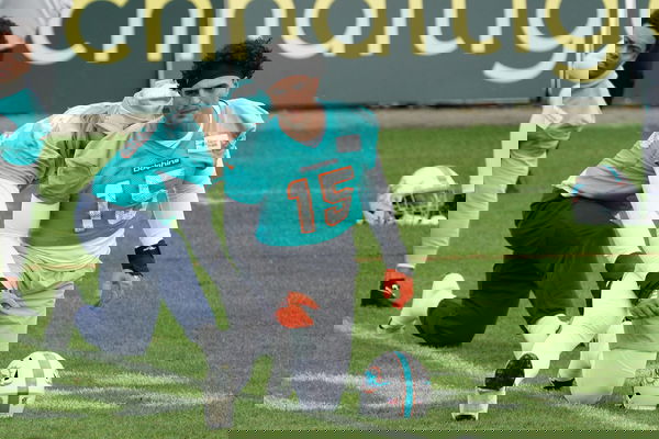 Linebacker Jaelen Phillips (LB 15, Miami Dolphins) &#8211; Frankfurt 03.11.2023: Miami Dolphins Training in Frankfurt *** Line