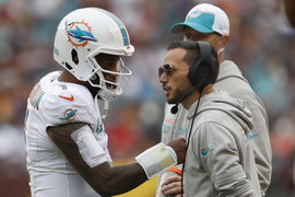 NFL, American Football Herren, USA Miami Dolphins at Washington Commanders Dec 3, 2023; Landover, Maryland, USA; Miami D