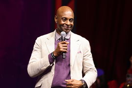 LAS VEGAS, NV – FEBRUARY 07: Hall of Fame wide receiver and three-time Super Bowl champion Jerry Rice makes an appearanc