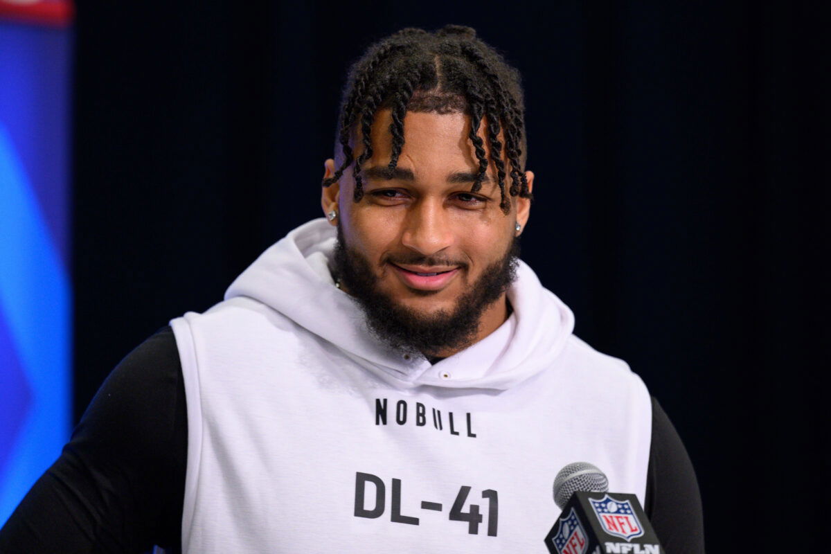 Cowboys’ Locker Room Reactions Flood In as Marshawn Kneeland Passes Away at 24