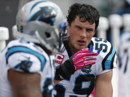 Syndication: Cincinnati Carolina Panthers middle linebacker Luke Kuechly (59), former St. Xavier High school star, talks