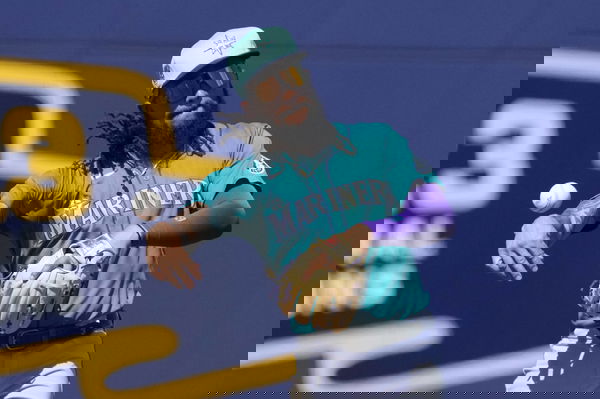 MLB, Baseball Herren, USA Spring Training-Seattle Mariners at Milwaukee Brewers Mar 9, 2024; Phoenix, Arizona, USA; Seat