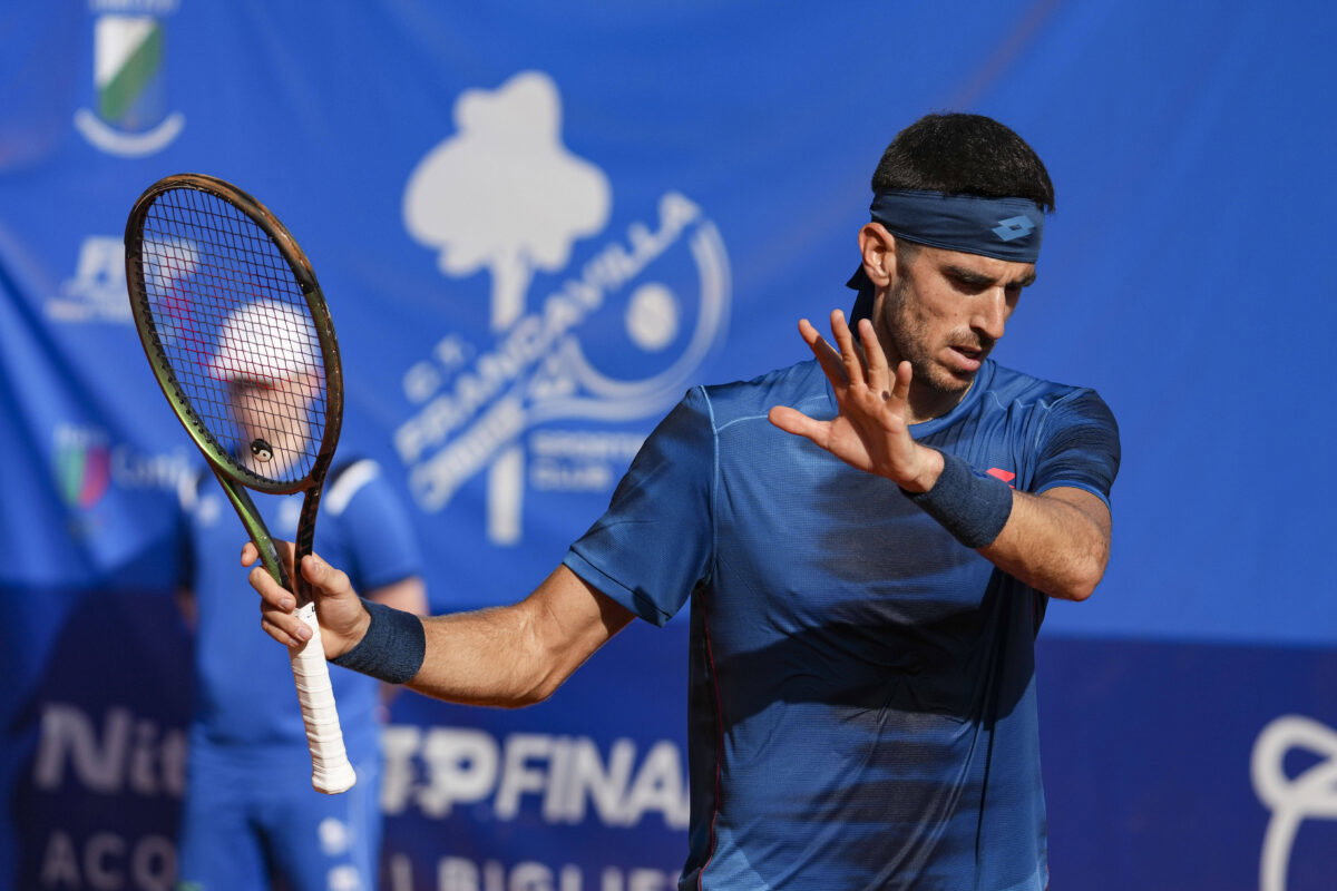 ATP Pro Takes Painful Blow to Face