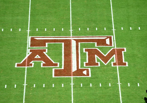 NCAA, College League, USA FOOTBALL 2015: Alabama vs Texas A&M OCT 17 October 17, 2015: Texas A&M Aggies midfield logo du