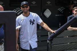 MLB, Baseball Herren, USA Colorado Rockies at New York Yankees Aug 24, 2024; Bronx, New York, USA; Former New York Yanke