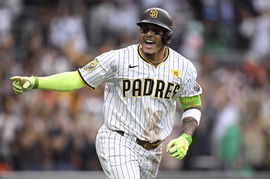 MLB, Baseball Herren, USA Houston Astros at San Diego Padres Sep 18, 2024; San Diego, California, USA; San Diego Padres
