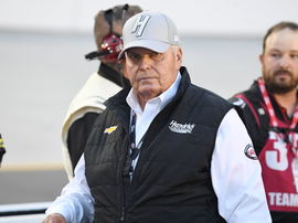 BRISTOL, TN &#8211; SEPTEMBER 21: Rick Hendrick looks on prior to the running of the NASCAR, Motorsport, USA Cup Series Bass P