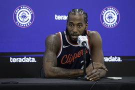 NBA, Basketball Herren, USA LA Clippers Media Day LA Clippers forward Kawhi Leonard (2) during the Clippers Media Day, M