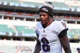 CINCINNATI, OH &#8211; OCTOBER 06: Baltimore Ravens quarterback Lamar Jackson (8) walks off the field after the game against t