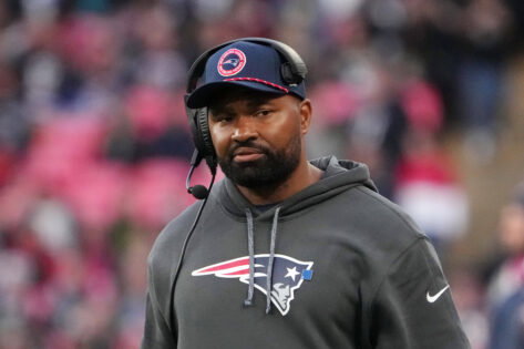 1 Year After Robert Kraft Fallout, Mike Vrabel’s Patriots Predecessor Move On From NFL With Corporate Job