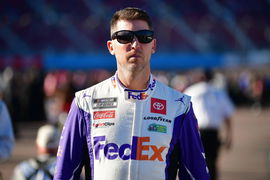 NASCAR, Motorsport, USA Cup Qualifying Nov 9, 2024; Avondale, Arizona, USA; NASCAR Cup Series driver Denny Hamlin (11) d