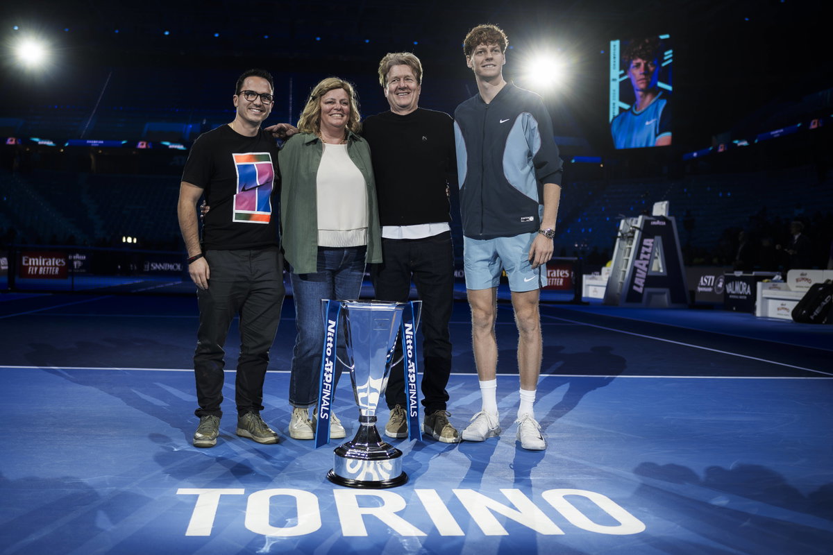 “They Just Leave Me Alone”- Jannik Sinner Addresses Absence of Family During His Matches Ahead of Wimbledon