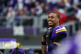 NFL: Atlanta Falcons at Minnesota Vikings