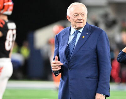Jerry Jones Puts 31 NFL Teams on Alert After Cowboys Coaches Agreed to Trade Micah Parsons