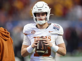 Texas vs Arizona in the Peach Bowl in Atlanta, Georgia