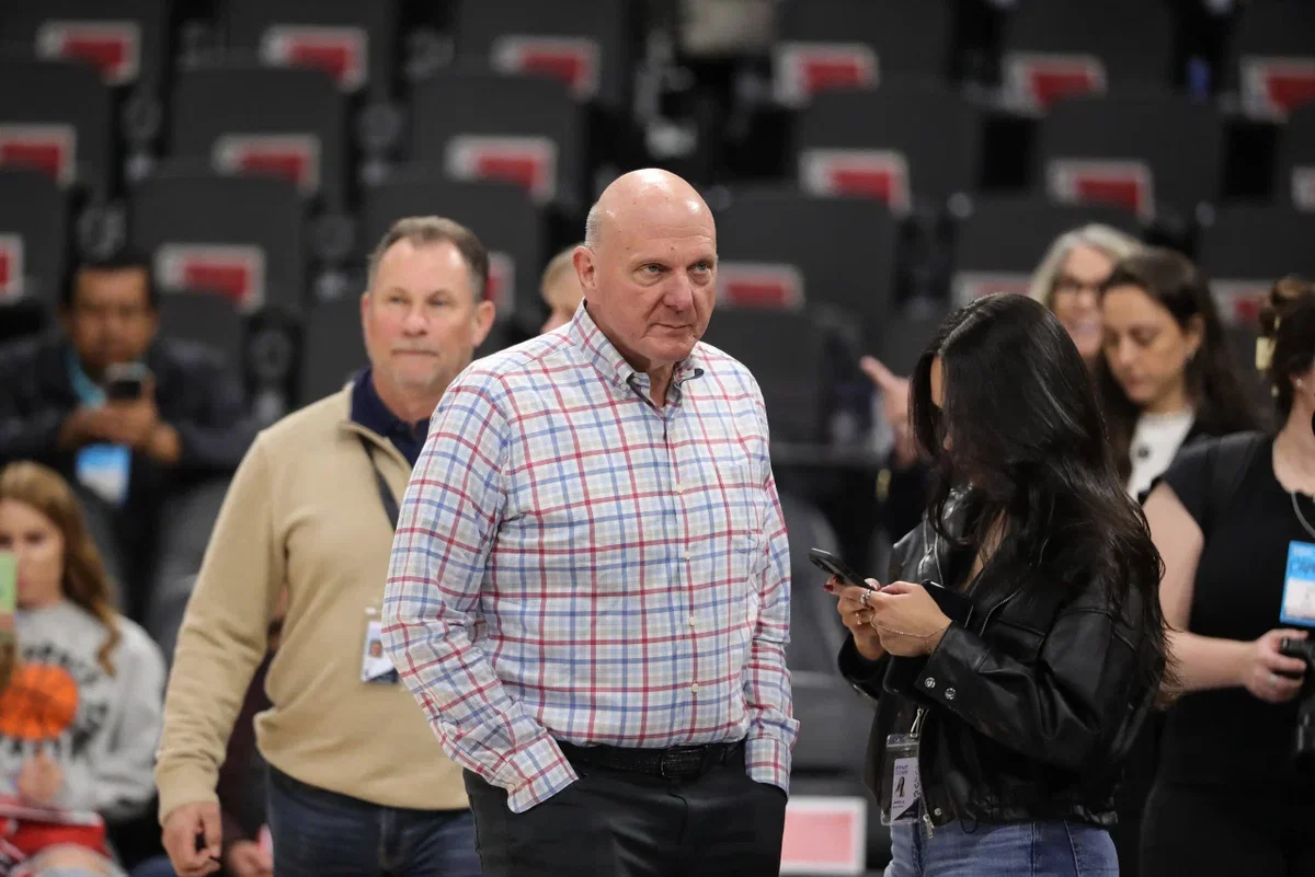 Steve Ballmer “Scammed” by Kawhi Leonard and Uncle Dennis as Pablo Torre Reveals Stunning NBA Settlement Details
