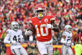 Chiefs receiver Tyreek Hill won’t play Sunday against Colts