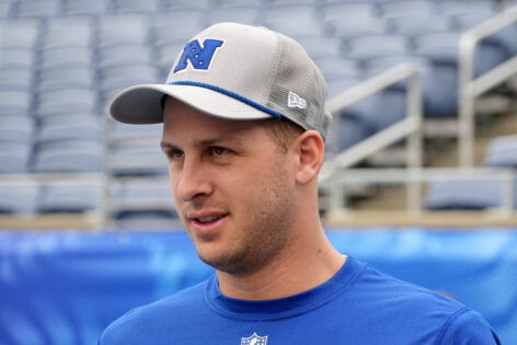 Jared Goff Faces Added Pressure Before Packers Clash as Dan Campbell Holds Off on RB IR Move