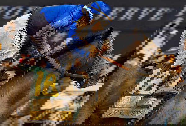 Horse Racing 2025: Kentucky Derby Day MAY 03