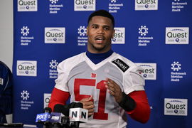 NFL, American Football Herren, USA New York Giants Rookie Minicamp May 9, 2025 East Rutherford, NJ, USA New York Giants linebacker Abdul Carter 51 speaks to members of the press after rookie minicamp at Quest Diagnostics Training Center. East Rutherford Quest Diagnostics Training Center NJ USA, EDITORIAL USE ONLY PUBLICATIONxINxGERxSUIxAUTxONLY Copyright: xJohnxJonesx 20250509_jla_ja1_159