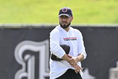 Texans OC Asks for Trust From C.J. Stroud & Sends Blunt Message to Locker Room
