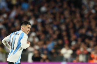 Argentina s national team, Nationalteam midfielder Thiago Almada celebrates after scoring a goal against Colombia during the South American qualification football match between Argentina and Colombia for the FIFA World Cup, WM, Weltmeisterschaft, Fussball 2026 at the Monumental stadium in Buenos Aires on June 10, 2025. BUENOS AIRES ARGENTINA *** Argentina s national team midfielder Thiago Almada celebrates after scoring a goal against Colombia during the South American qualification football match between Argentina and Colombia for the FIFA World Cup 2026 at the Monumental stadium in Buenos Aires on June 10, 2025 BUENOS AIRES ARGENTINA Copyright: xALEJANDROxPAGNIx
