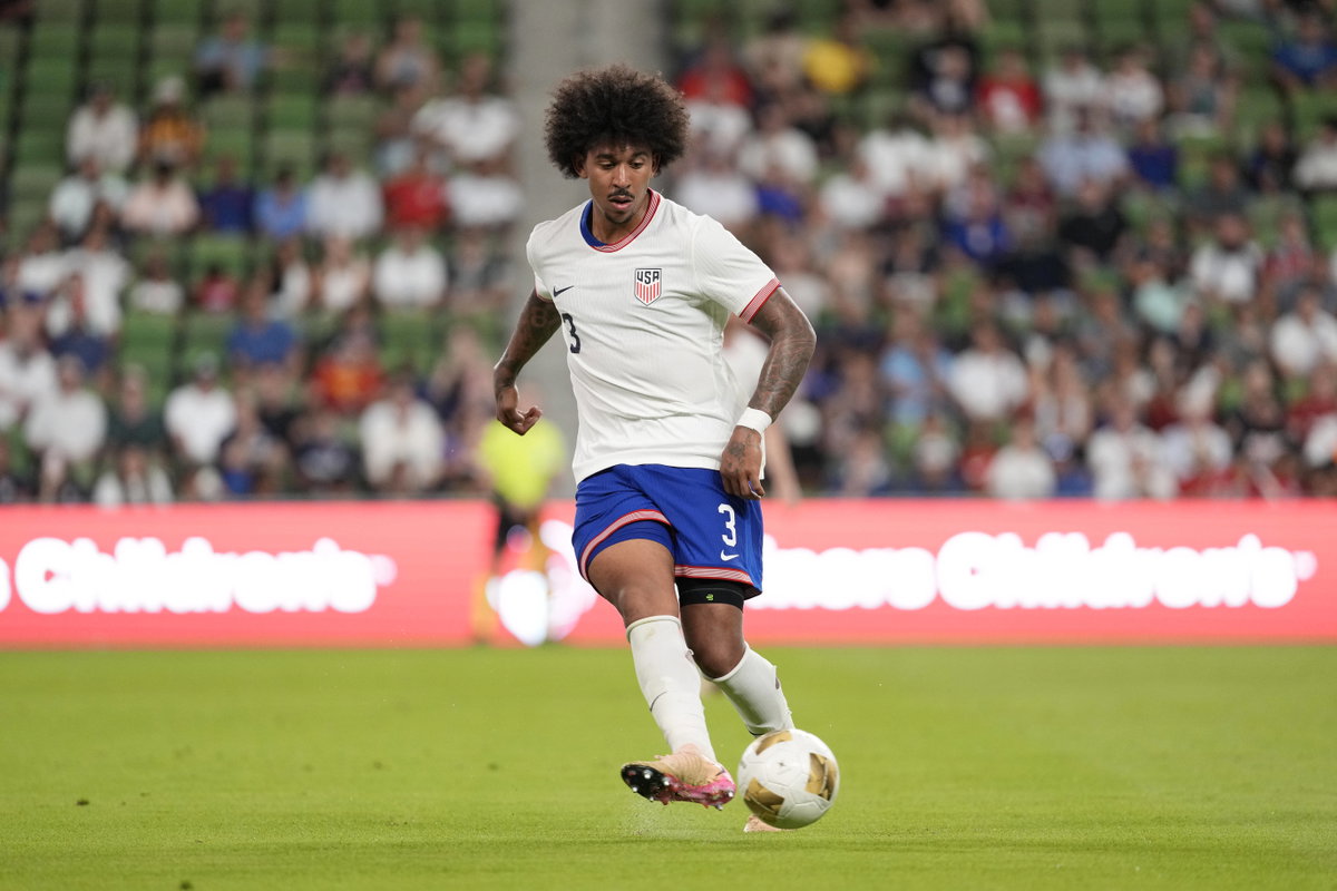“Pinching Pennies”: Mother of USMNT Player Admits Hard Truth as US Legend Tears Apart $50,000 Barrier
