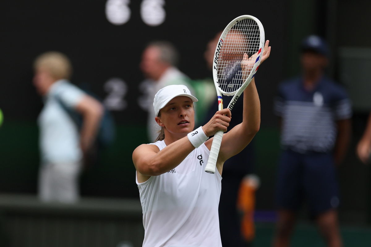 Amanda Anisimova’s Tennis Comeback From Mental Health Struggles Wins Over Iga Świątek: ‘Deserves a Lot of Respect’