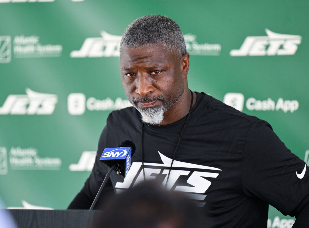 Jets’ GM asserts influence over Aaron Glenn as Geno Smith era unfolds—details inside.