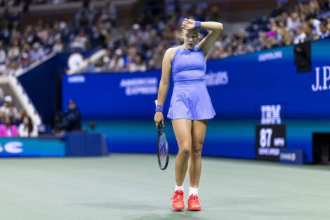 VIDEO: Mirra Andreeva Hits Herself With Racket As Taylor Townsend Takes Edge at US Open