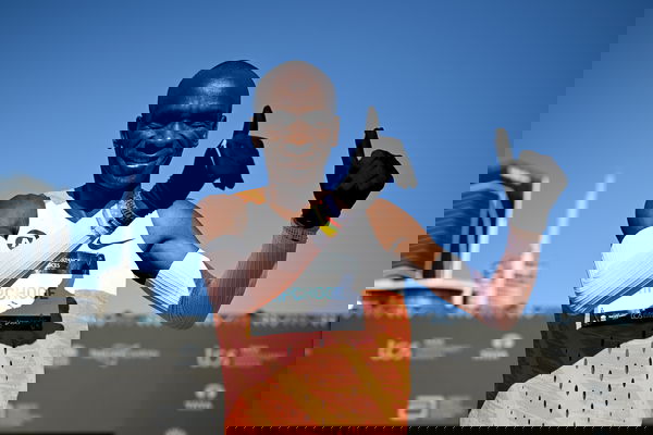 2025 SYDNEY MARATHON, Elite Male marathon legend Ethiopian Eliud Kipchoge celebrates after crossing the finish line duri