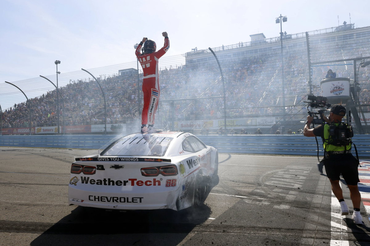 Was the Go Bowling at Glen at Good Race?