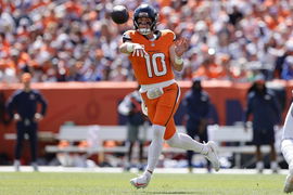 NFL: Tennessee Titans at Denver Broncos