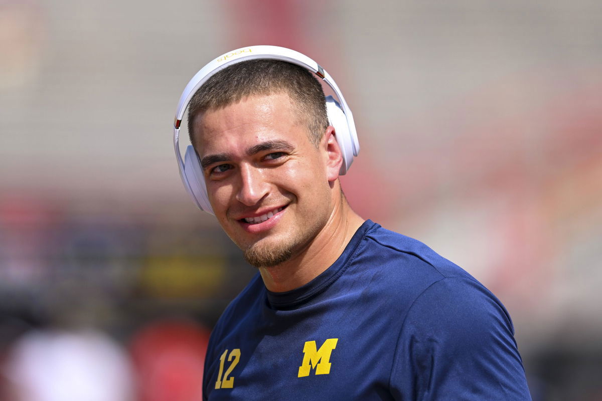 College Football QB Looking for 11th School in 10 Years Receives Major NCAA Announcement