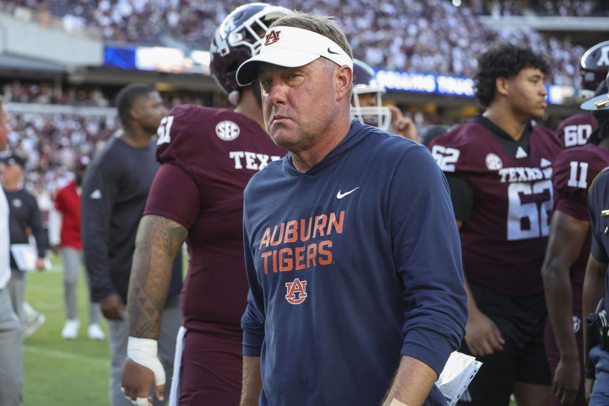 Hugh Freeze’s Auburn on Red Alert After Unexpected Arkansas Announcement