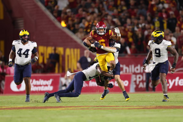 NCAA Football 2025: Michigan : Southern California