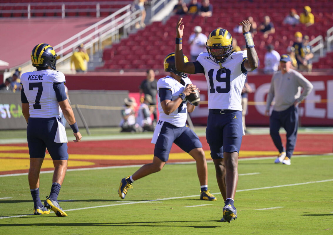 Trojans Defeat Wolverines, 31-13
