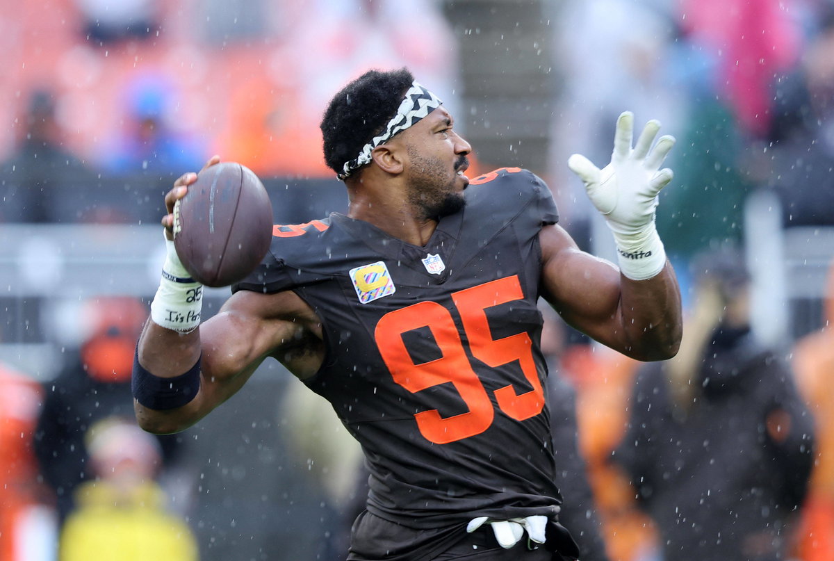 “He’s Gigantic, He’s a Monster”: Myles Garrett’s First Rams Training Camp Leaves His New Teammate Stunned