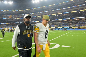 Mike Tomlin and quarterback Aaron Rodgers