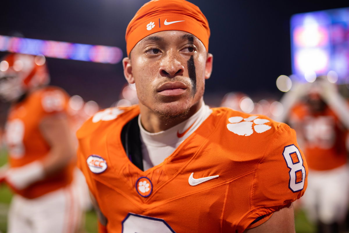 Six-Year Veteran CB’s Brother Avieon Terrell Could Be Ideal First-Round Prospect to Fill Seahawks’ Defensive Void