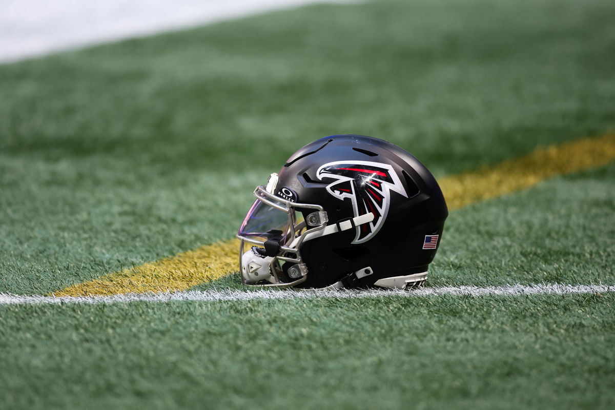 Falcons Issue Statement as NFL World Mourns Passing of Jeff Ulbrich’s Wife After Cancer Battle