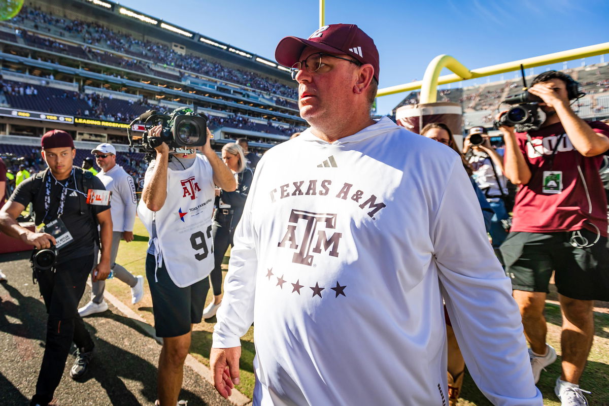 Mike Elko and Texas A&M on Hot Seat as Veteran Reporter Demands Answers for Historic Failure