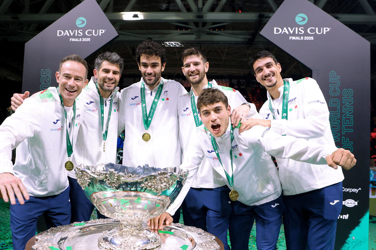 Bizarre Davis Cup Chaos as Italian Players Break World Champion Trophy During Ceremony