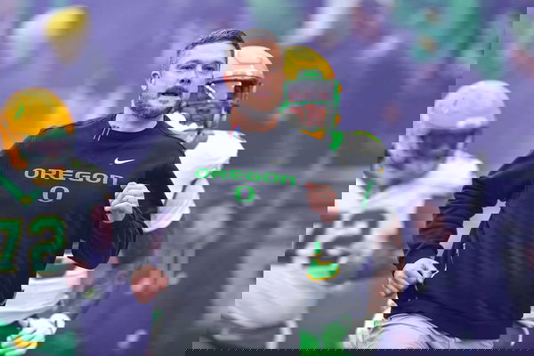 NCAA Football 2025: Oregon Ducks At Washington Huskies NOV 29