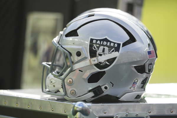 NFL: DEC 14 Raiders at Eagles