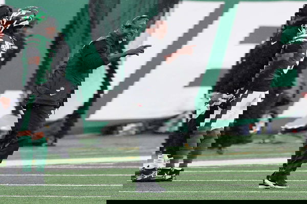 NFL: NOV 30 Falcons at Jets