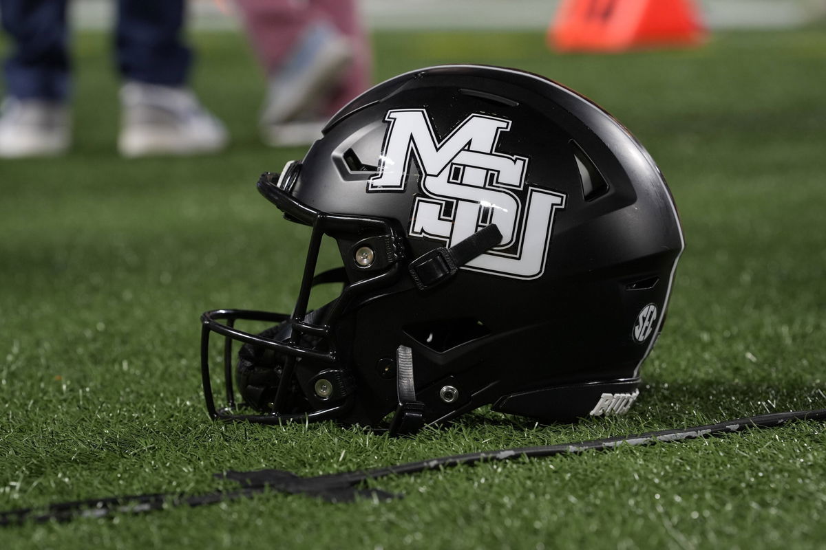 Prayers Pour In as Mississippi State QB’s Mom Shares Health Update After Scary Leg Injury